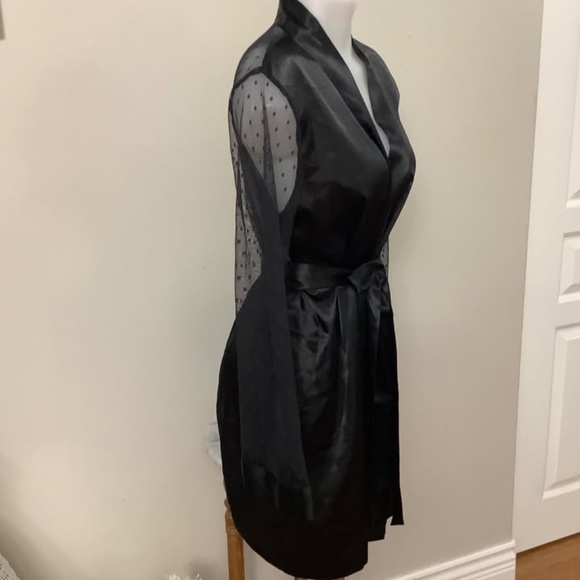 Black satin sexy robe S/M 34/35 bust - Picture 2 of 5